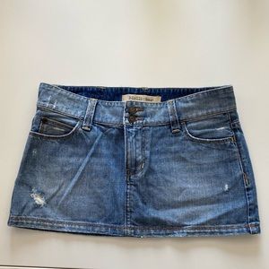 Hollister denim mini skirt size 3